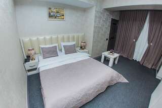 Отель Baku Style Hotel Баку Номер с кроватью размера «king-size»-1