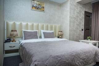 Отель Baku Style Hotel Баку Номер с кроватью размера «king-size»-5